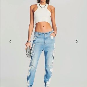 Veronica Jogger Cut in a tapered, loose fit, the bottom features a taper leg